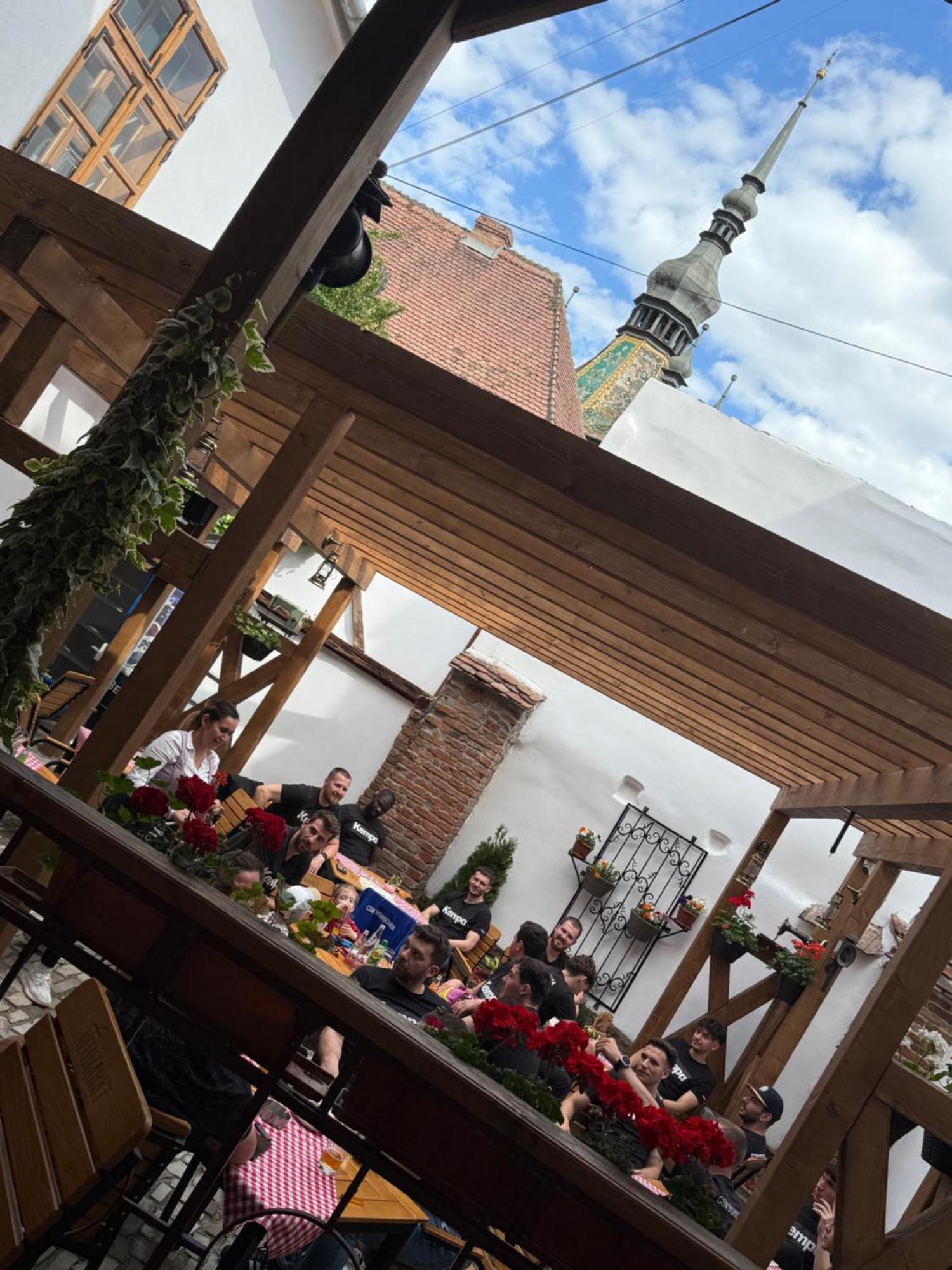 An Der Holztreppe Apartamento Sighişoara Exterior foto